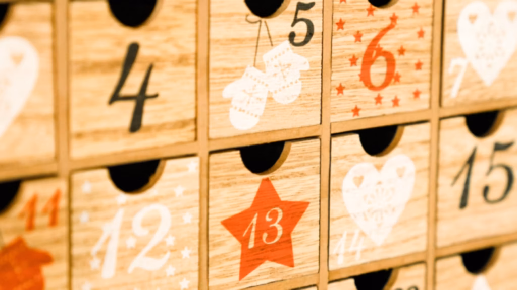Wie bastelst du deinen eigenen Adventskalender?